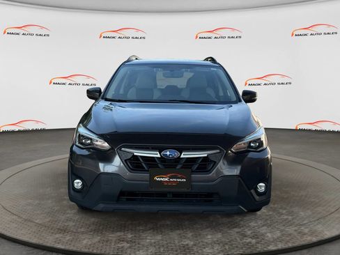 Used 2021 Subaru Crosstrek 2.5i Limited w/ Moonroof Package 1 AWD/4WD image 3