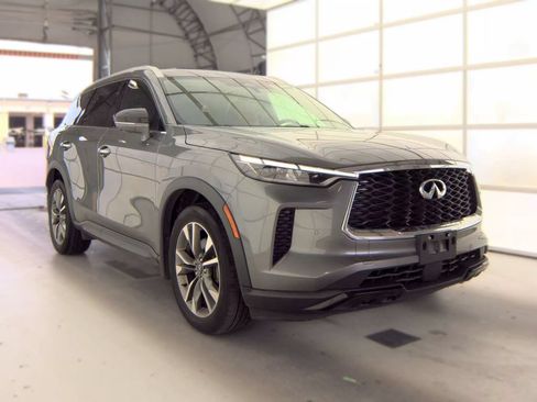 Certified 2023 INFINITI QX60 Luxe w/ Vision Package AWD/4WD image 3