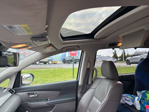 Used 2015 Honda Odyssey Touring image 6