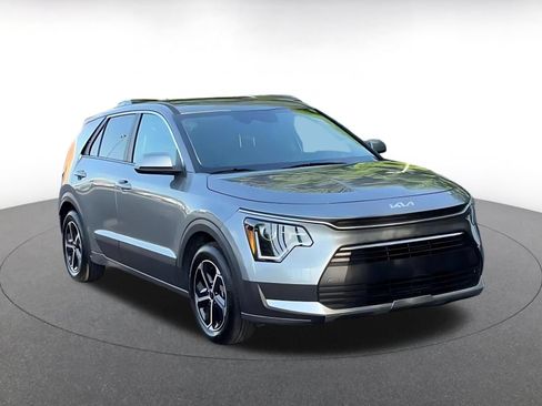 Used 2026 Kia Niro LX FWD image 3