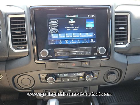 Used 2023 Nissan Frontier SV w/ SV Convenience Package RWD image 8