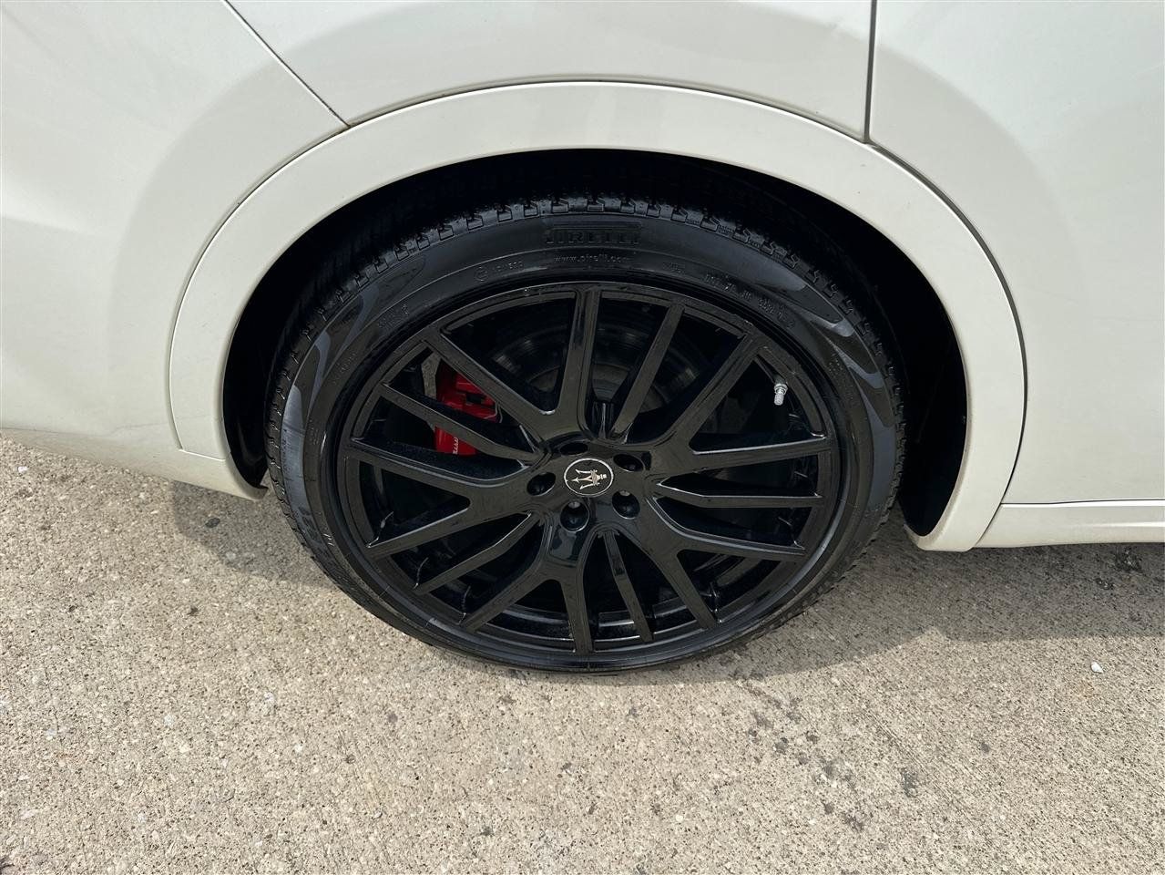 Used 2019 Maserati Levante S GranSport AWD/4WD image 28