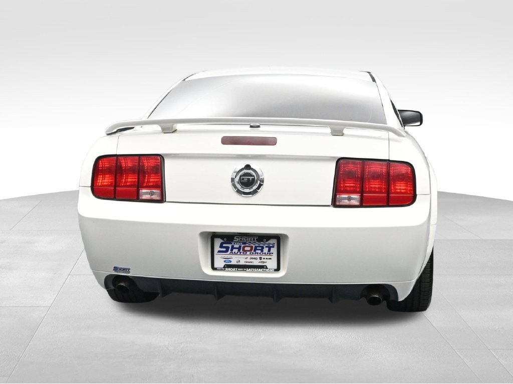 Used 2007 Ford Mustang GT Premium RWD image 4