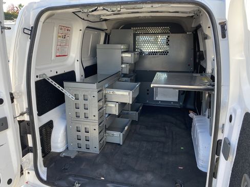 Used 2019 Nissan NV200 SV image 16