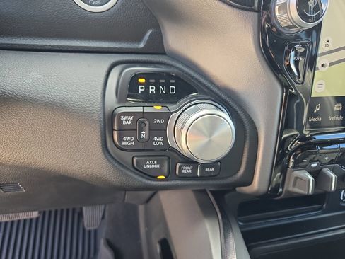 Used 2024 RAM 2500 Power Wagon w/ Towing Technology Group AWD/4WD image 19