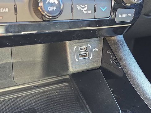 Certified 2025 Jeep Compass Trailhawk w/ Trailhawk Elite Group AWD/4WD image 36
