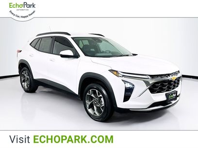 Used 2025 Chevrolet Trax LT w/ Driver Confidence Package