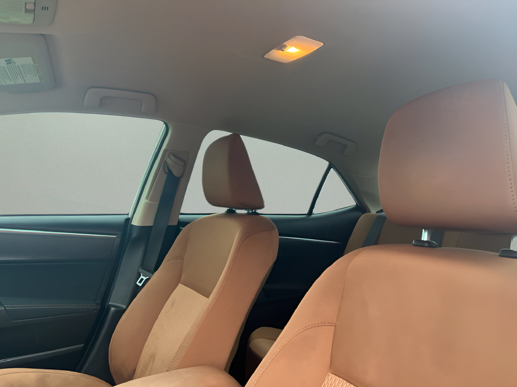 Used 2014 Toyota Corolla LE FWD image 15