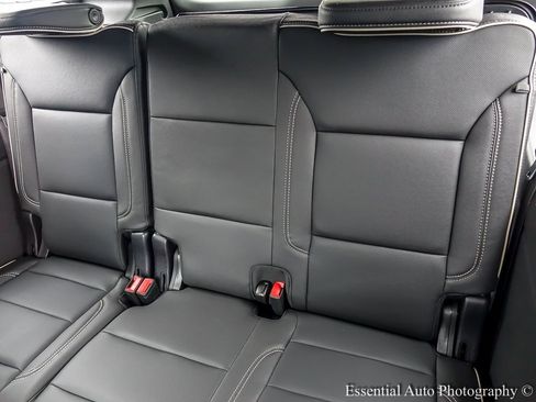 New 2026 Chevrolet Suburban Premier image 15