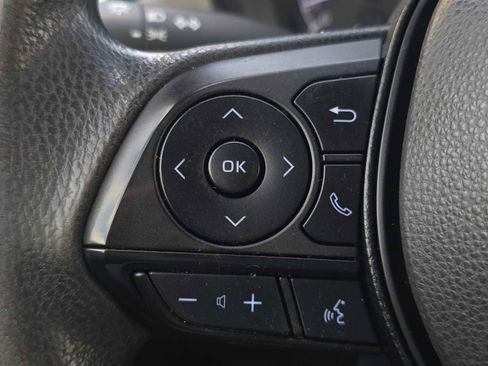 Used 2020 Toyota Corolla LE image 35