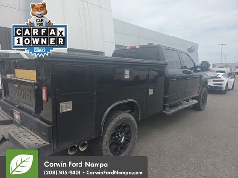 Used 2022 Ford F350 Lariat w/ Black Appearance Package AWD/4WD image 4