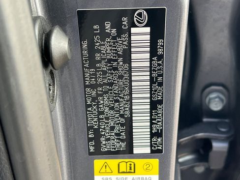 Used 2019 Lexus ES 350 w/ Premium Package image 36