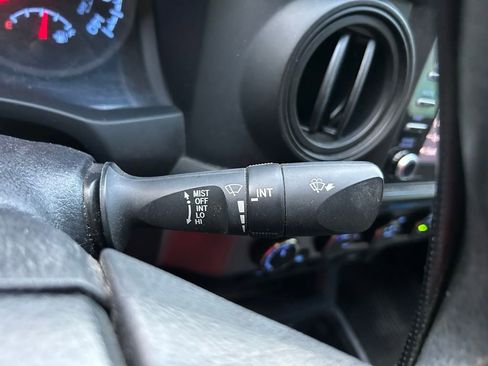 Used 2023 Toyota Tacoma SR AWD/4WD image 19