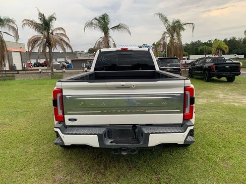 Used 2025 Ford F350 Platinum w/ Platinum Plus Package AWD/4WD image 6