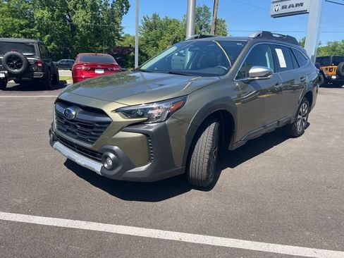 Used 2025 Subaru Outback Touring XT w/ Tech Package 3 AWD/4WD image 37
