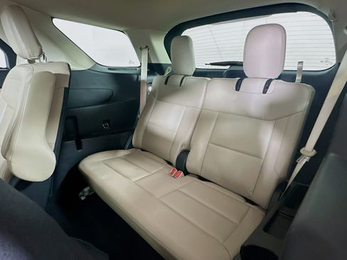 Used 2020 Ford Explorer XLT w/ Equipment Group 202A image 28