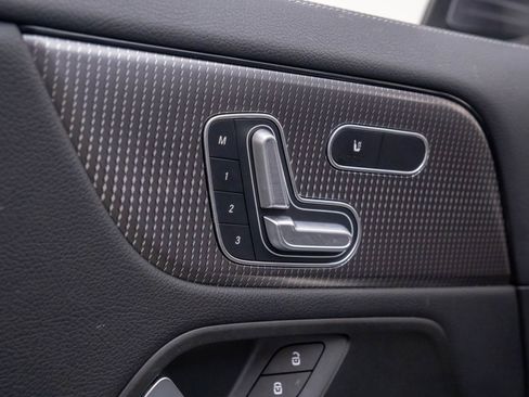 Used 2021 Mercedes-Benz GLA 250 4MATIC image 15