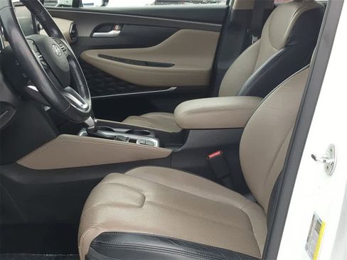 Used 2019 Hyundai Santa Fe Limited image 16