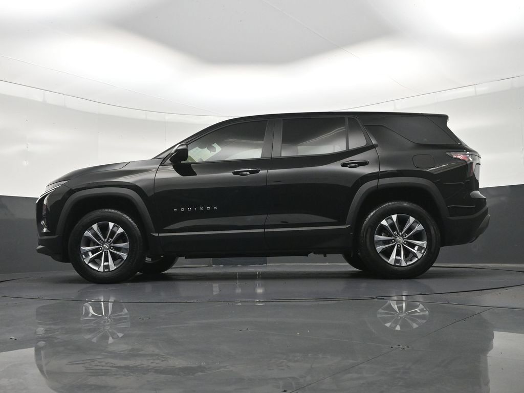 Used 2026 Chevrolet Equinox LT FWD image 24
