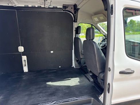 Used 2023 Ford Transit 250 Medium Roof AWD w/ Load Area Protection Package image 32