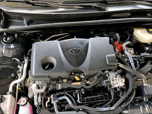 Used 2025 Toyota Camry XLE FWD image 31