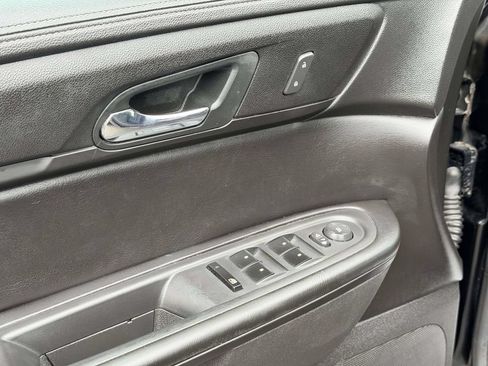 Used 2016 GMC Acadia SLE AWD/4WD image 13
