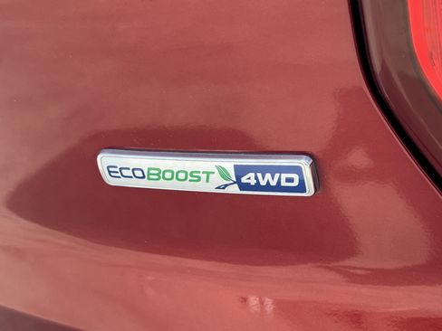 Used 2016 Ford Explorer Platinum image 13