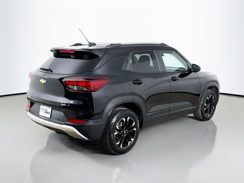 Used 2022 Chevrolet TrailBlazer LT w/ Convenience Package image 8