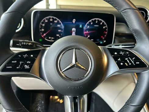 Certified 2025 Mercedes-Benz GLC 300 image 29