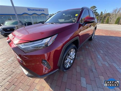 Used 2023 Toyota RAV4 XLE Premium image 29