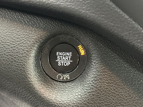 Used 2022 Jeep Cherokee Trailhawk image 26