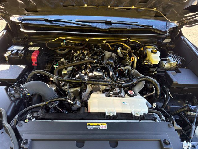 Used 2025 Toyota Tacoma SR5 AWD/4WD image 10