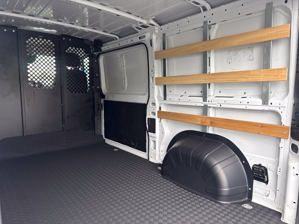 Used 2025 RAM ProMaster 2500 w/ U-Haul Equipment Group FWD image 16