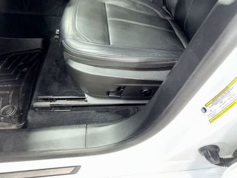 Used 2020 Alfa Romeo Stelvio Ti w/ Active Blind Spot Package AWD/4WD image 23