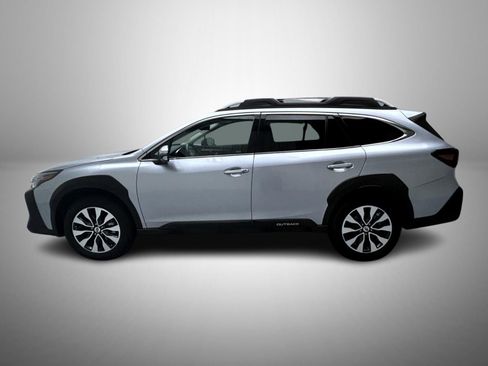 Used 2024 Subaru Outback Touring AWD/4WD image 8