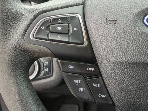 Used 2017 Ford Escape SE w/ Equipment Group 201A image 27