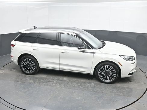 Used 2021 Lincoln Corsair Reserve w/ Equipment Group 201A image 40