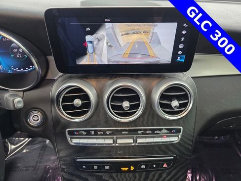 Used 2022 Mercedes-Benz GLC 300 GLC 300 image 22