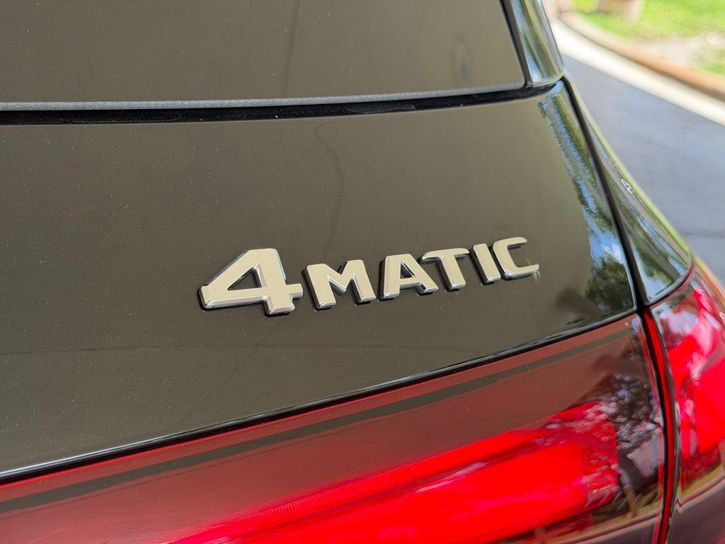 Used 2025 Mercedes-Benz GLE 350 4MATIC image 19