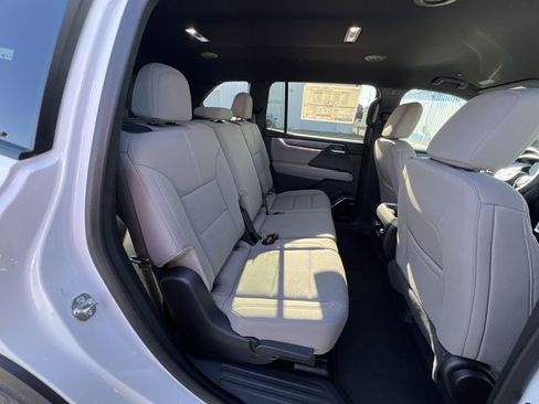 New 2025 GMC Acadia Elevation w/ LPO, Floor Liner Package image 27