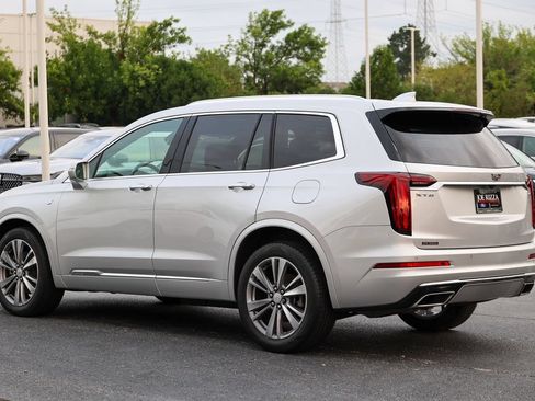 Used 2020 Cadillac XT6 Premium Luxury FWD image 28