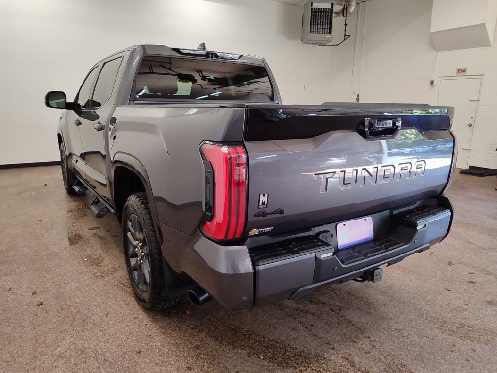 Used 2023 Toyota Tundra Platinum AWD/4WD image 3
