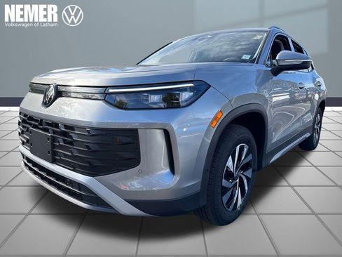 New 2025 Volkswagen Tiguan S image 1