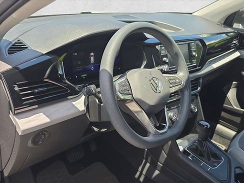Used 2022 Volkswagen Taos S FWD image 11