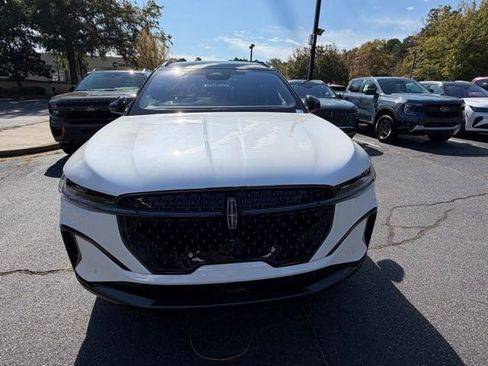 New 2026 Lincoln Nautilus Reserve w/ Jet Appearance Package image 2