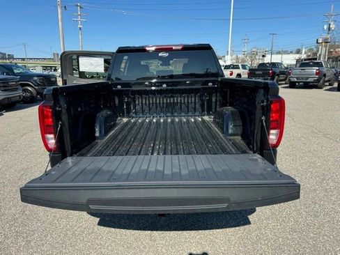 New 2026 GMC Sierra 1500 Elevation image 9
