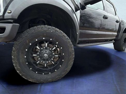 Used 2018 Ford F150 Raptor w/ Equipment Group 801A Mid image 22