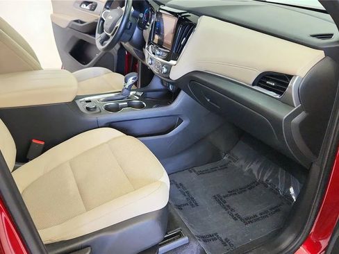 Used 2023 Chevrolet Traverse LT FWD image 36