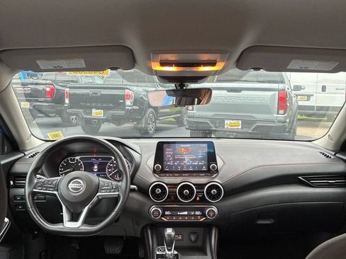 Used 2020 Nissan Sentra SR w/ Electronics Package FWD image 8