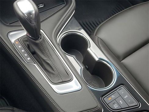 Certified 2025 Cadillac CT4 Luxury image 23